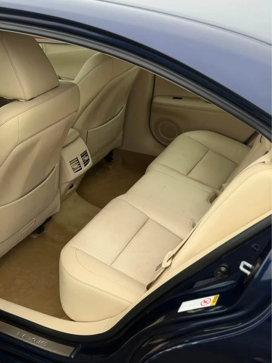 2014 Lexus ES 6th Gen - Image 8 of 12