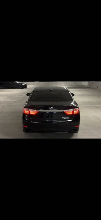 2014 Lexus ES 6th Gen - Image 3 of 7