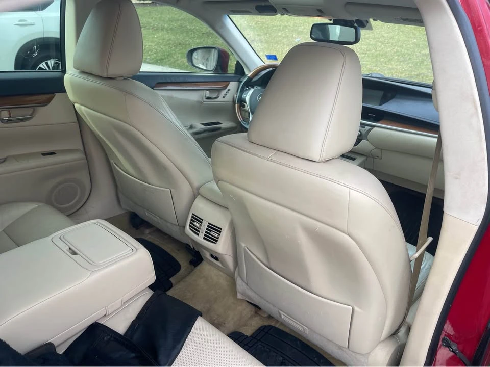 2014 Lexus ES 6th Gen - Image 4 of 11