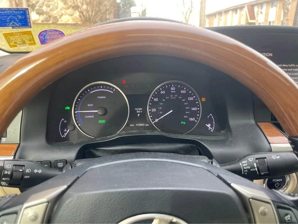 2014 Lexus ES 6th Gen - Image 7 of 11