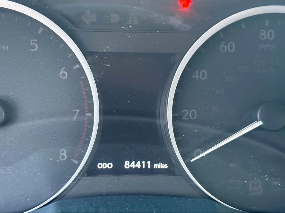 2014 Lexus ES 6th Gen - Image 3 of 4