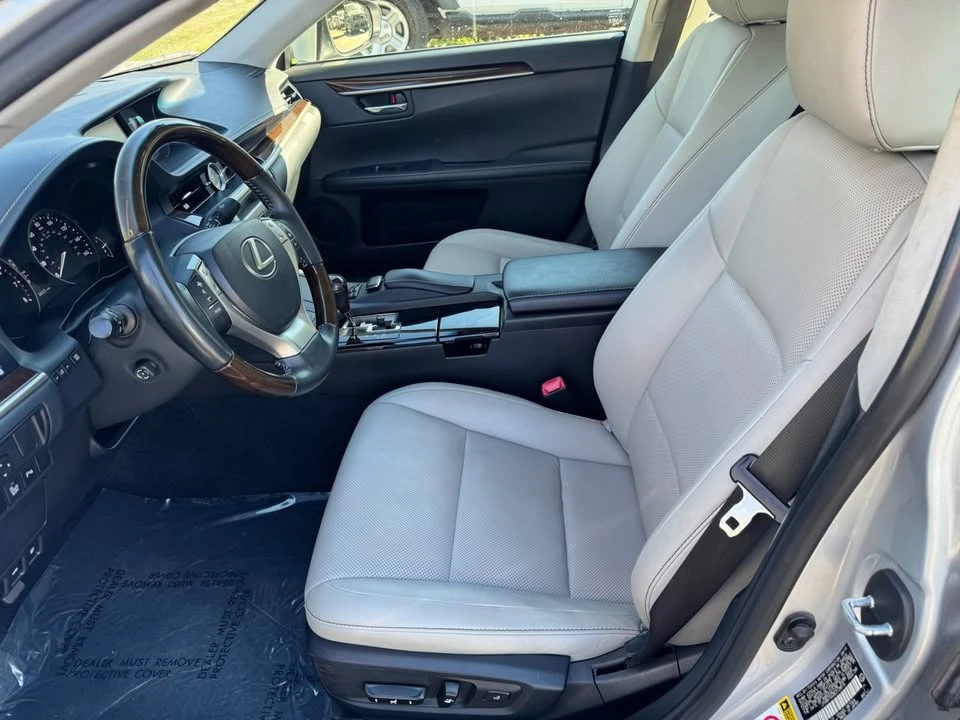 2014 Lexus ES 6th Gen - Image 20 of 20