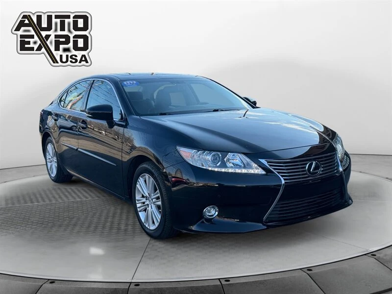 2014 Lexus ES 6th Gen - Image 7 of 16