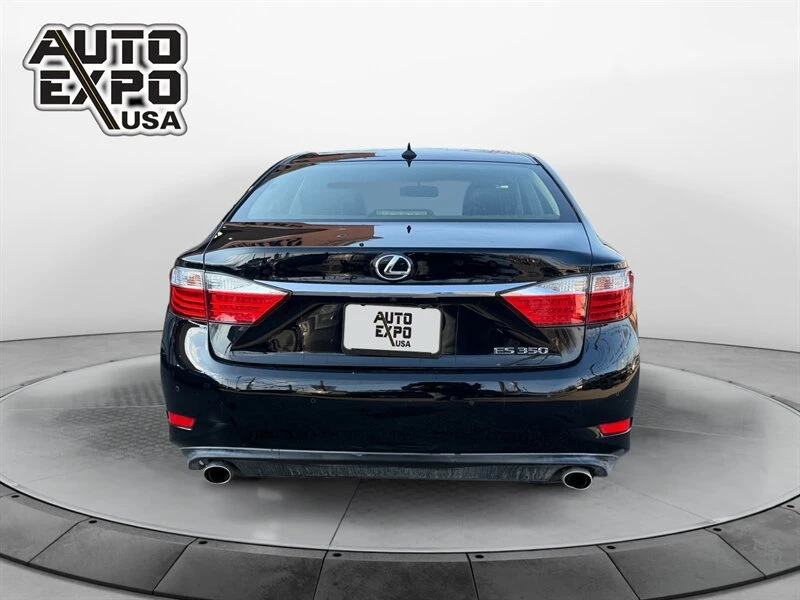 2014 Lexus ES 6th Gen - Image 4 of 16