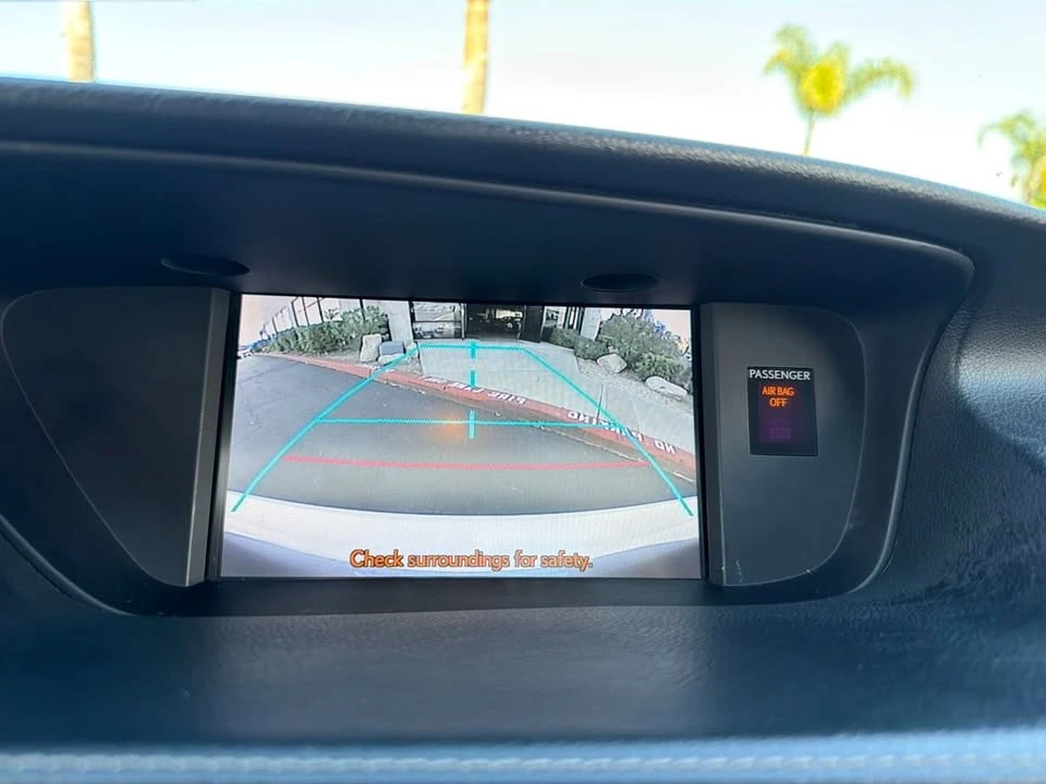 2014 Lexus ES 6th Gen - Image 15 of 18