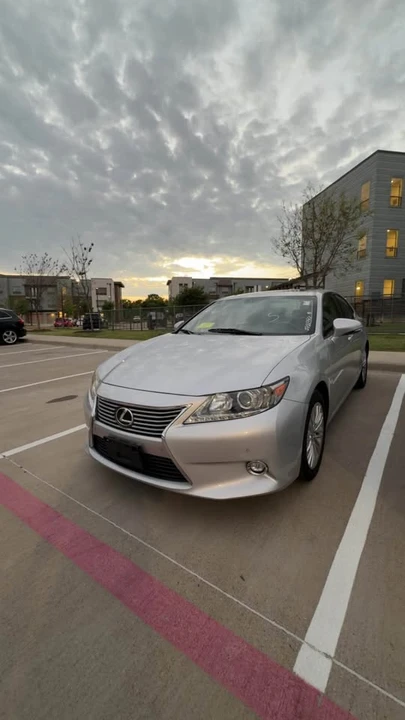 2014 Lexus ES 6th Gen - Image 18 of 18