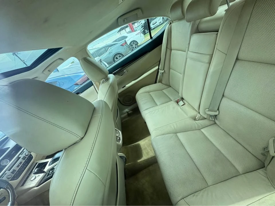 2014 Lexus ES 6th Gen - Image 2 of 6