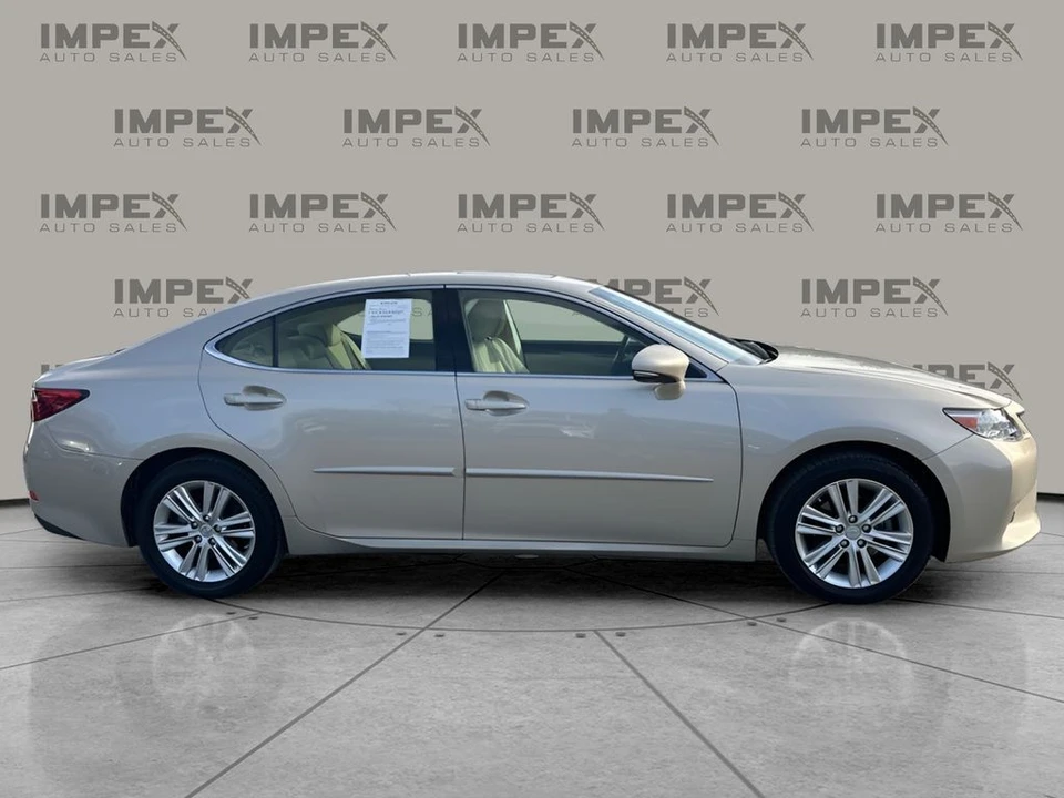 2014 Lexus ES 6th Gen - Image 6 of 12