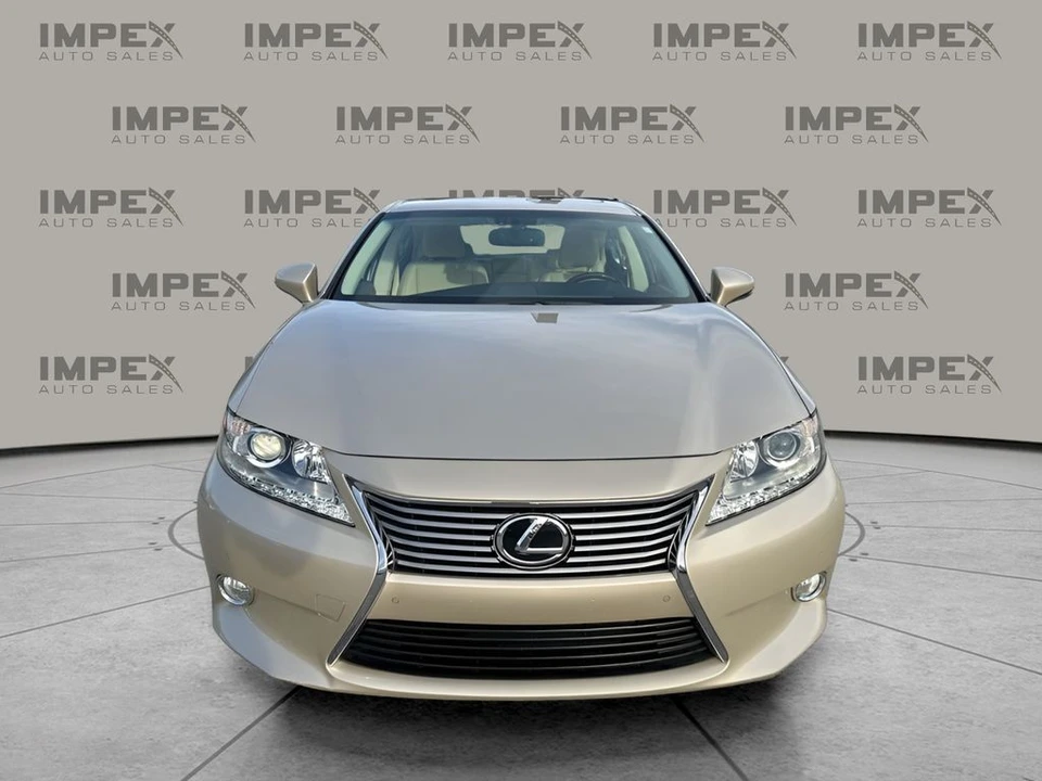 2014 Lexus ES 6th Gen - Image 8 of 12