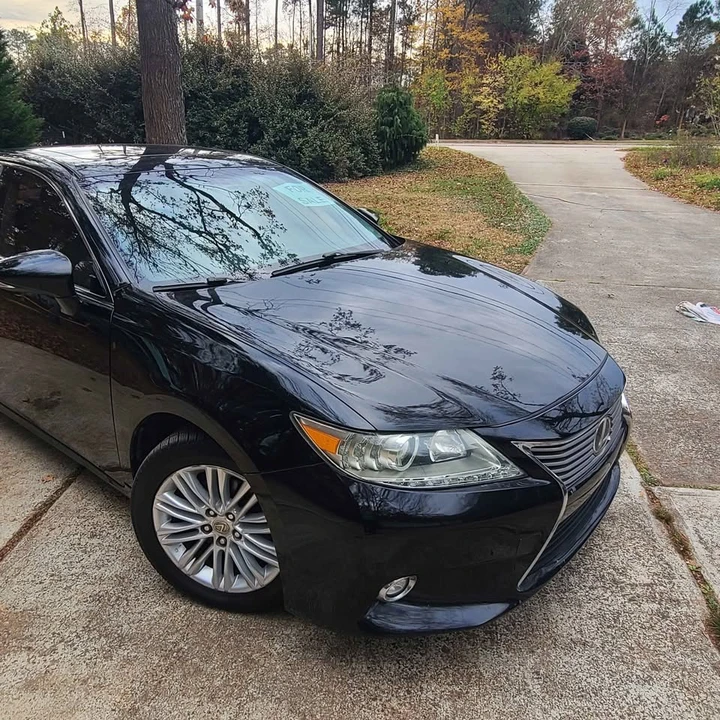 2014 Lexus ES 6th Gen - Image 4 of 20
