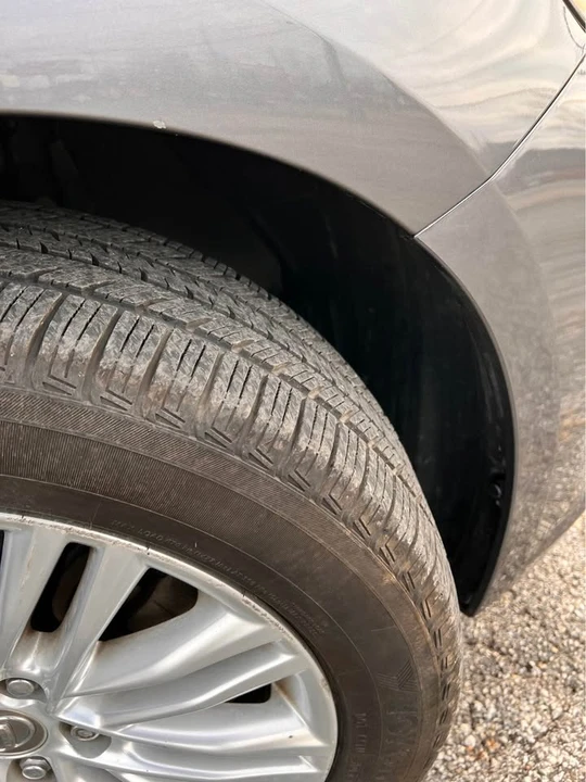 2014 Lexus ES 6th Gen - Image 15 of 15