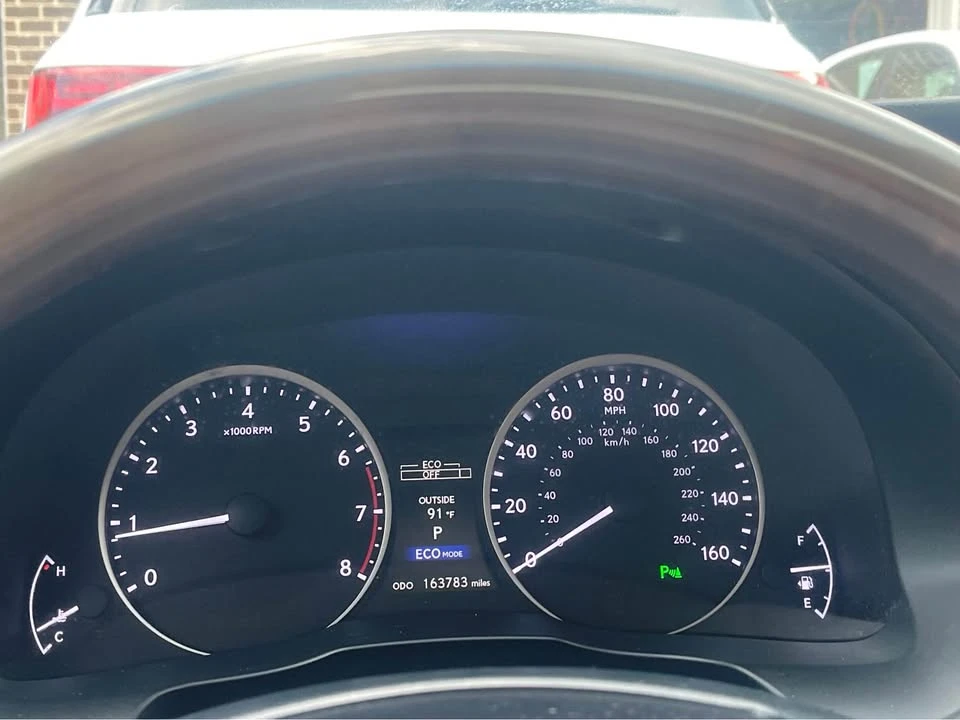 2014 Lexus ES 6th Gen - Image 17 of 19