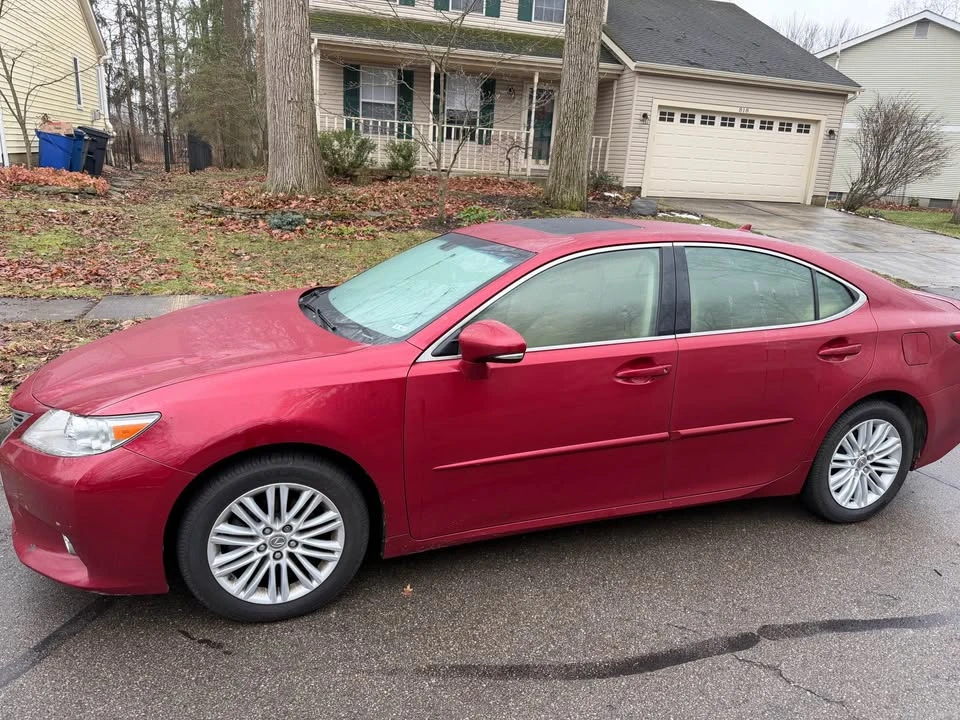 2014 Lexus ES 6th Gen - Image 20 of 20