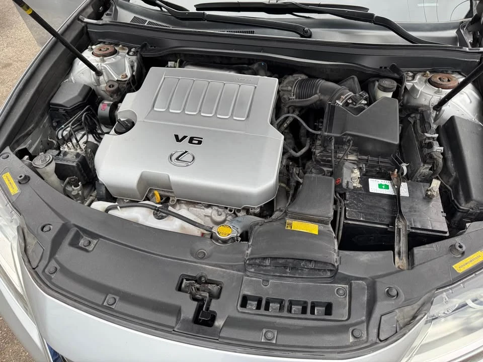 2014 Lexus ES 6th Gen - Image 18 of 18