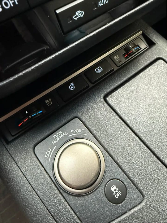 2014 Lexus ES 6th Gen - Image 9 of 9