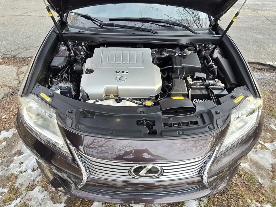 2014 Lexus ES 6th Gen - Image 12 of 16