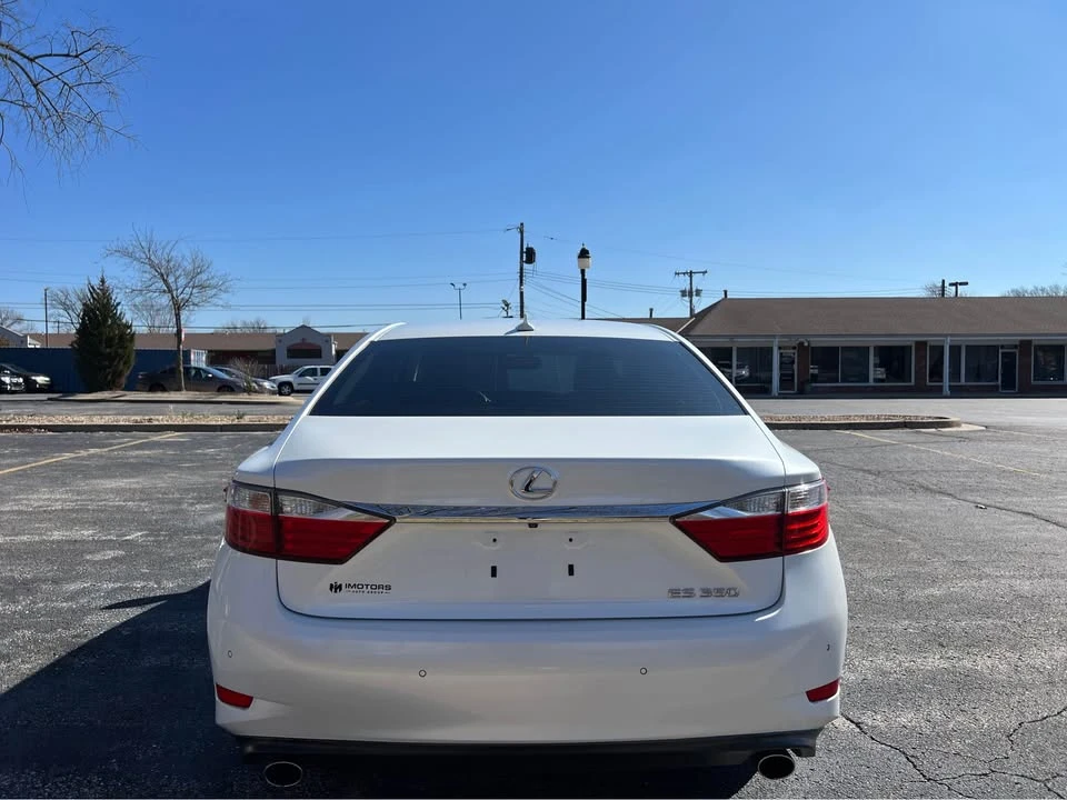 2014 Lexus ES 6th Gen - Image 6 of 20