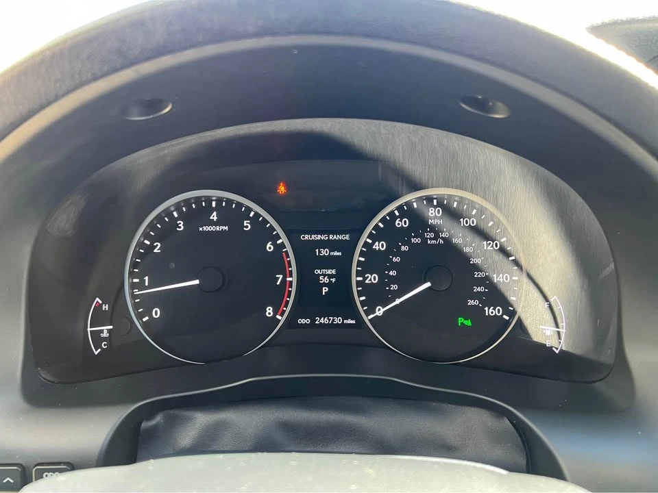 2014 Lexus ES 6th Gen - Image 18 of 20