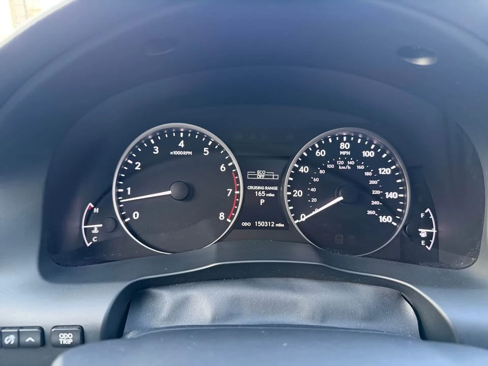 2014 Lexus ES 6th Gen - Image 8 of 17