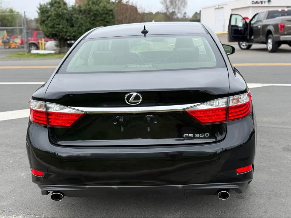 2014 Lexus ES 6th Gen - Image 4 of 20