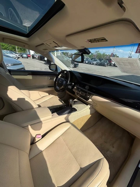 2014 Lexus ES 6th Gen - Image 4 of 9