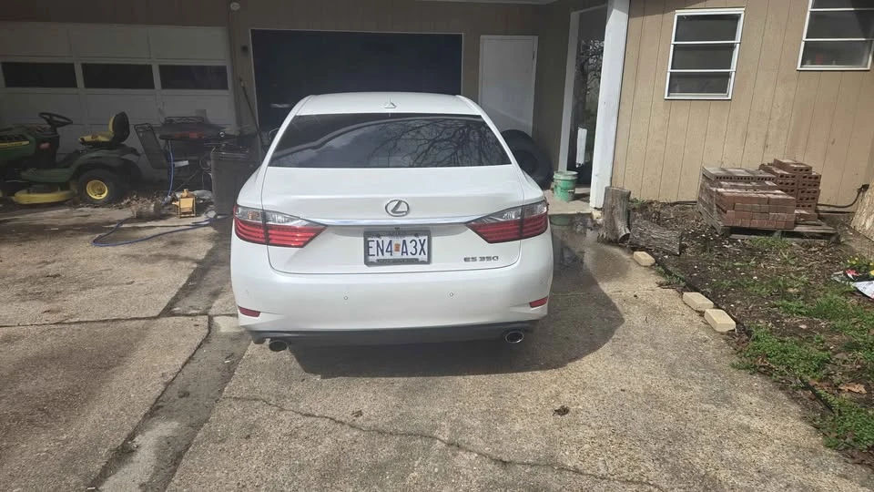 2014 Lexus ES 6th Gen - Image 3 of 5