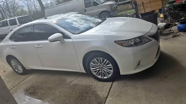 2014 Lexus ES 350 Luxury Sedan