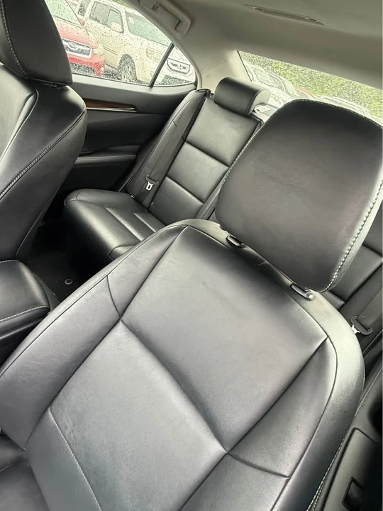 2014 Lexus ES 6th Gen - Image 7 of 7