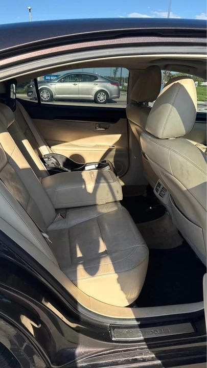 2014 Lexus ES 6th Gen - Image 6 of 16