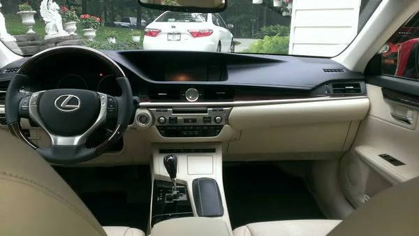 2014 Lexus ES 6th Gen - Image 5 of 5