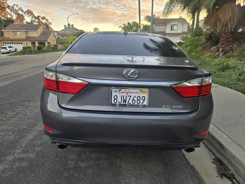2014 Lexus ES 6th Gen - Image 4 of 7
