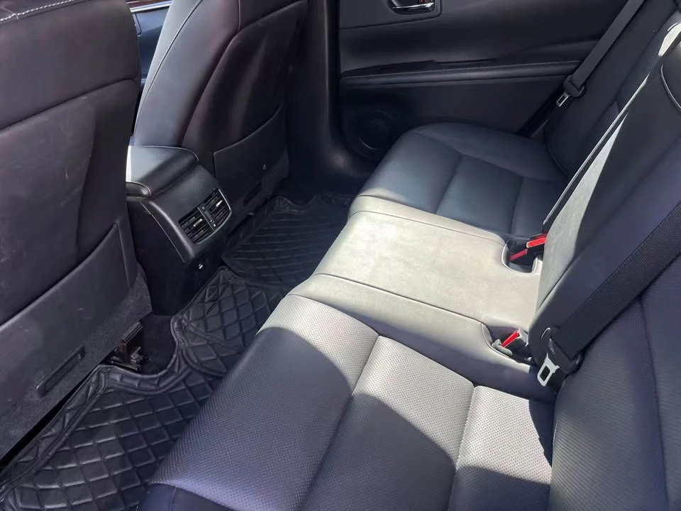 2014 Lexus ES 6th Gen - Image 4 of 5
