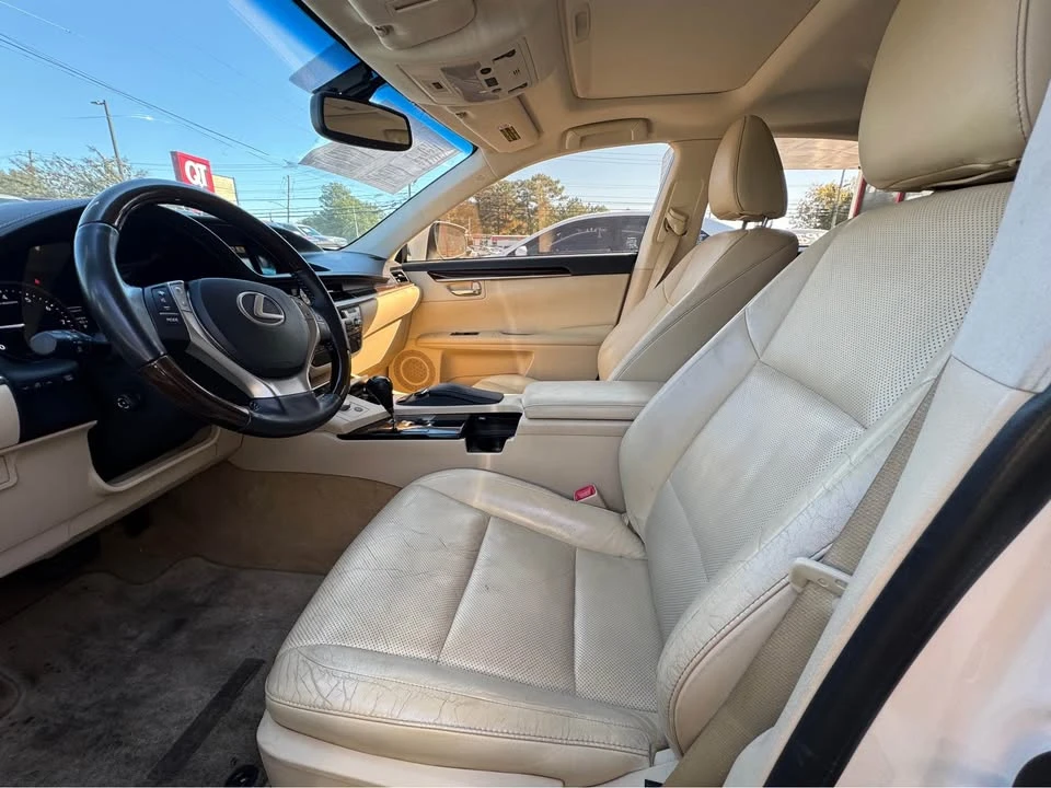 2014 Lexus ES 6th Gen - Image 8 of 8