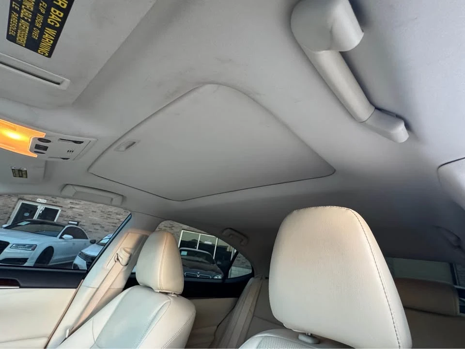 2014 Lexus ES 6th Gen - Image 13 of 19