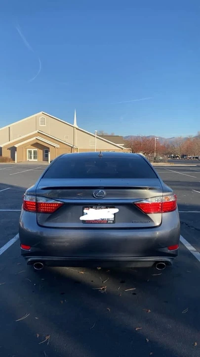 2014 Lexus ES 6th Gen - Image 4 of 11
