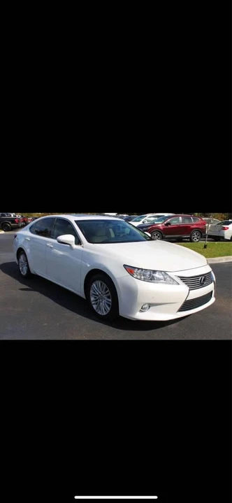 2014 Lexus ES 6th Gen - Image 3 of 3