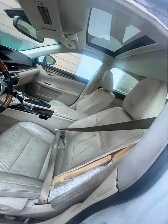 2014 Lexus ES 6th Gen - Image 8 of 9