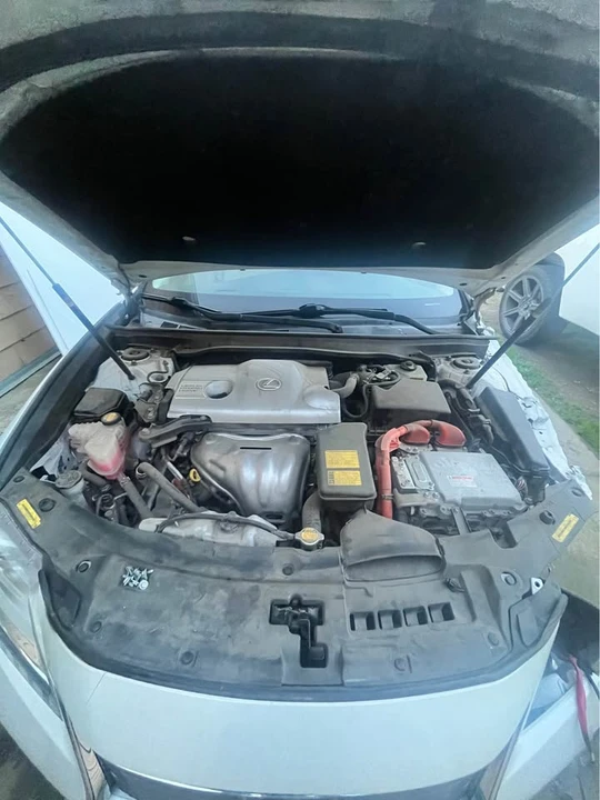 2014 Lexus ES 6th Gen - Image 7 of 9
