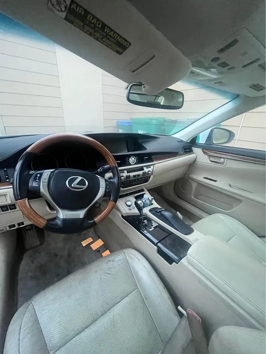 2014 Lexus ES 6th Gen - Image 6 of 9