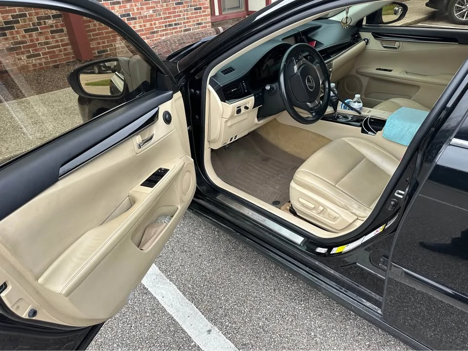 2014 Lexus ES 6th Gen - Image 14 of 14