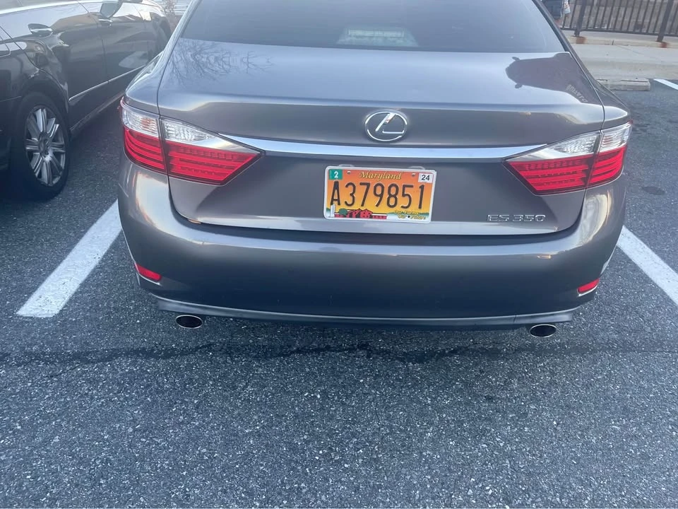 2014 Lexus ES 6th Gen - Image 5 of 5
