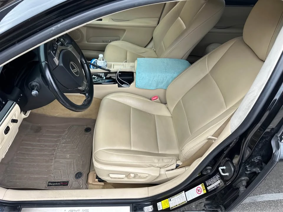 2014 Lexus ES 6th Gen - Image 13 of 14