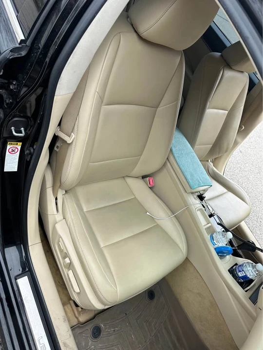 2014 Lexus ES 6th Gen - Image 8 of 14