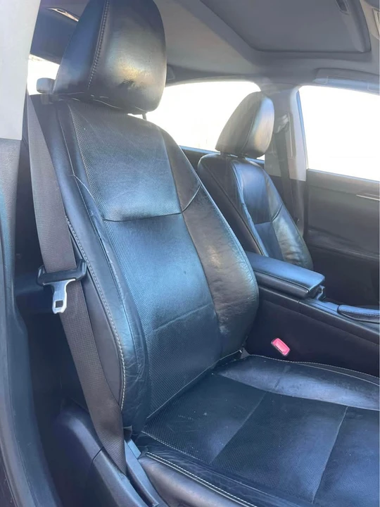 2014 Lexus ES 6th Gen - Image 12 of 15