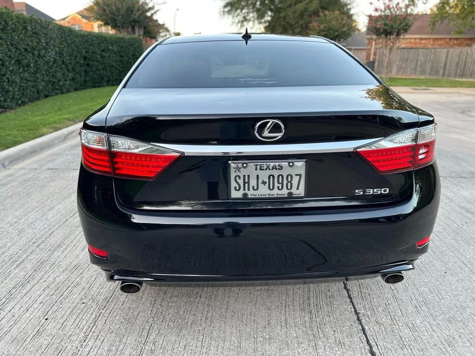 2014 Lexus ES 6th Gen - Image 4 of 10