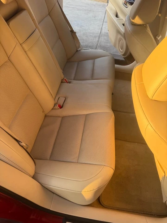 2014 Lexus ES 6th Gen - Image 19 of 19