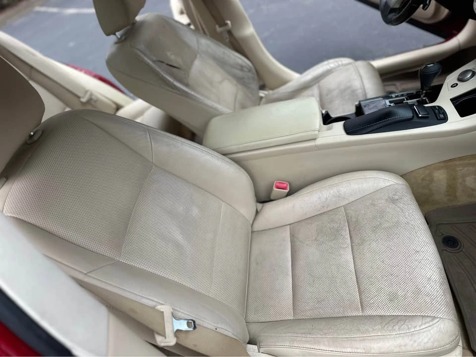 2014 Lexus ES 5th Gen - Image 11 of 16