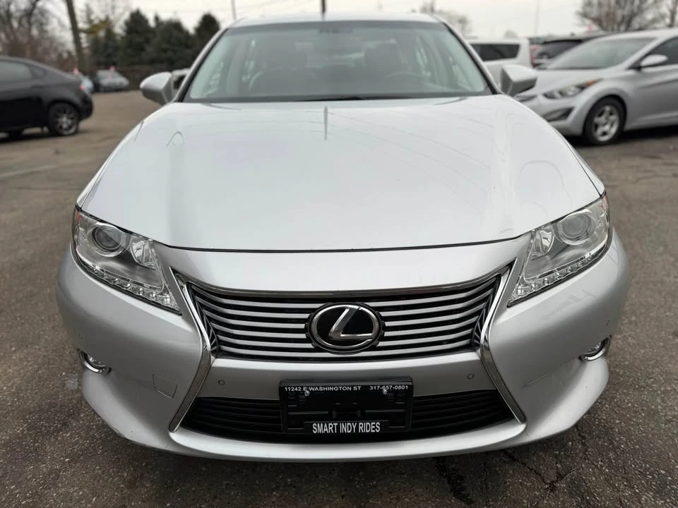 2014 Lexus ES 6th Gen - Image 3 of 20