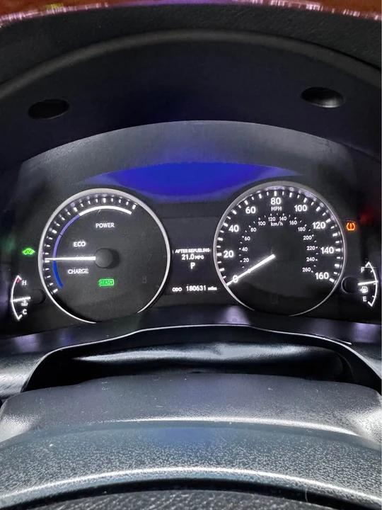 2014 Lexus ES 6th Gen - Image 4 of 11