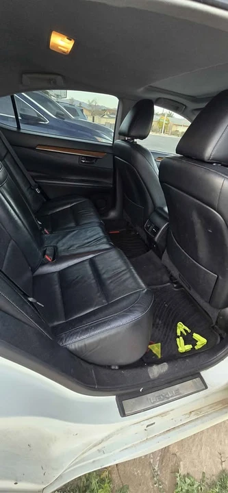 2014 Lexus ES 6th Gen - Image 3 of 6
